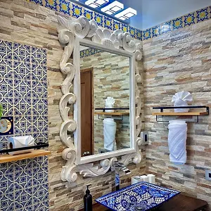 **** Inn Castillo México